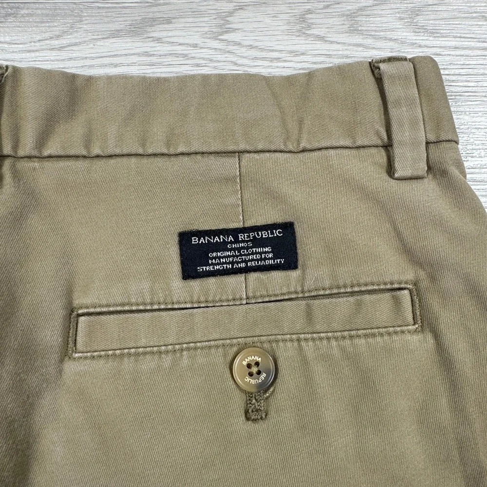 Banana‎ Republic Men's Aiden Chino Pants Khaki Tan 30x32 Slim Fit Stretch Cotton
